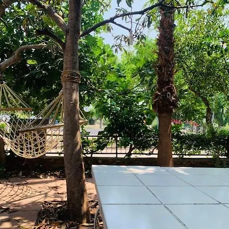 Mükemmel Konumda, Ferah Antalya