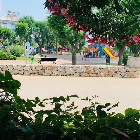 Mükemmel Konumda, Ferah Antalya